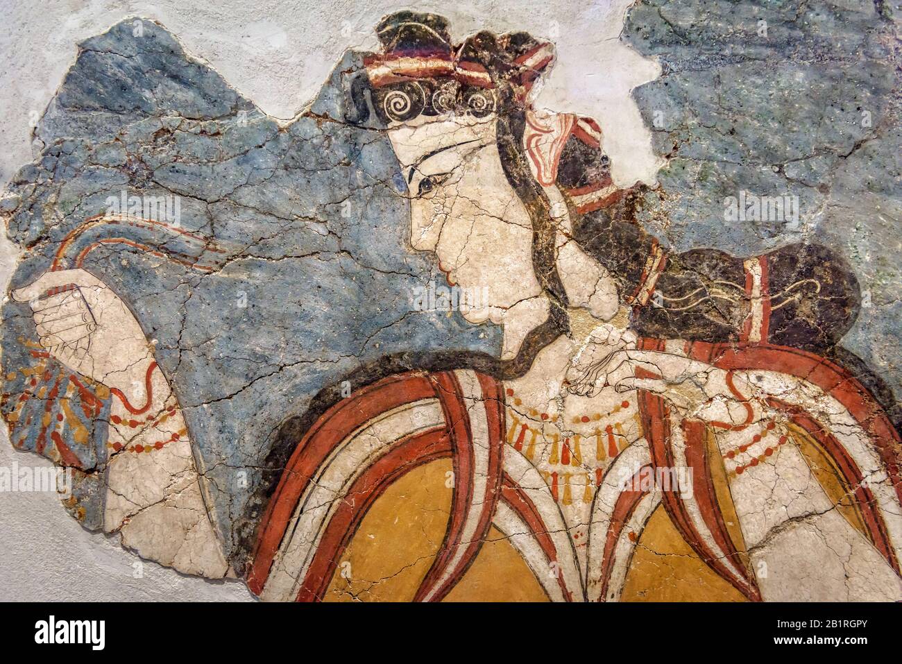 Altgriechisches Frauenfresko. Überreste der Kultur der antiken Zivilisation in Griechenland. Schöne antike Wandbemalung, altgriechische Kunst Gesprungene Wandbemalung Stockfoto