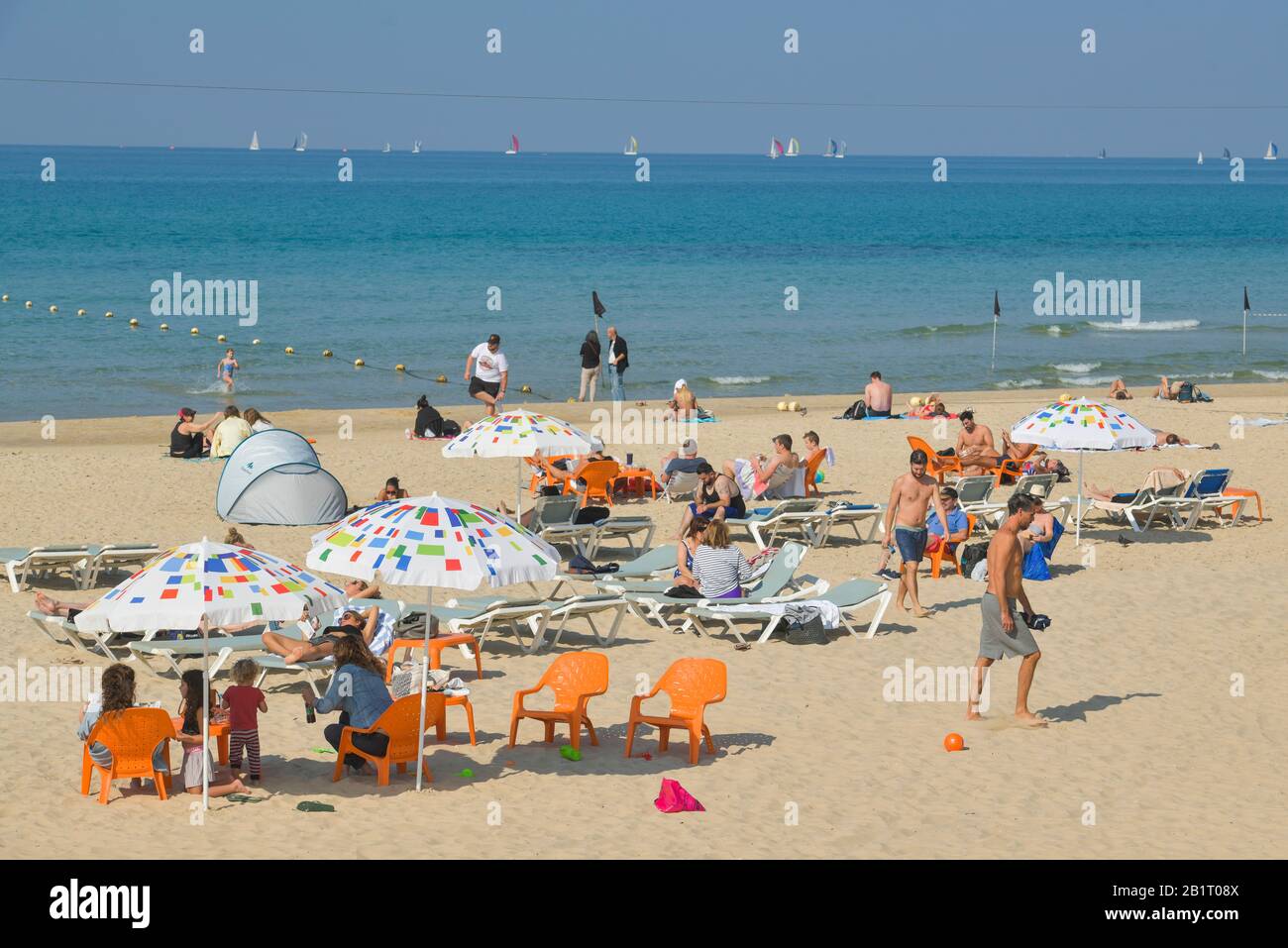Sandstrand, Menschen, Freizeit, Baden, Tel Aviv, Israel Stockfoto