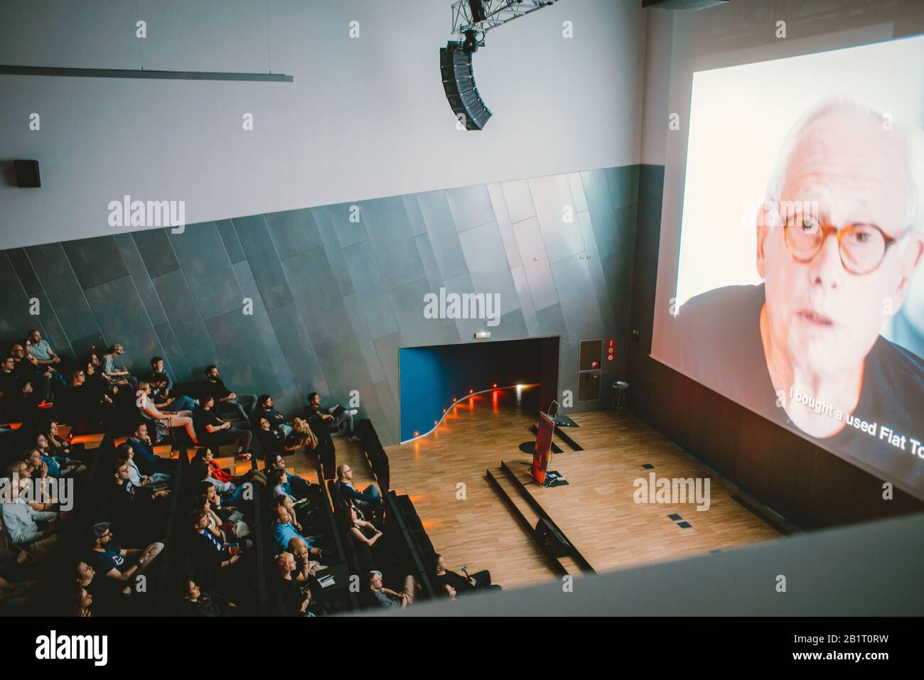 RAMs Screening von Gary Hustwit, ein Film über Dieter Rams. Premiere auf dem OFFF Festival 2019. Barcelona, Spanien. Stockfoto