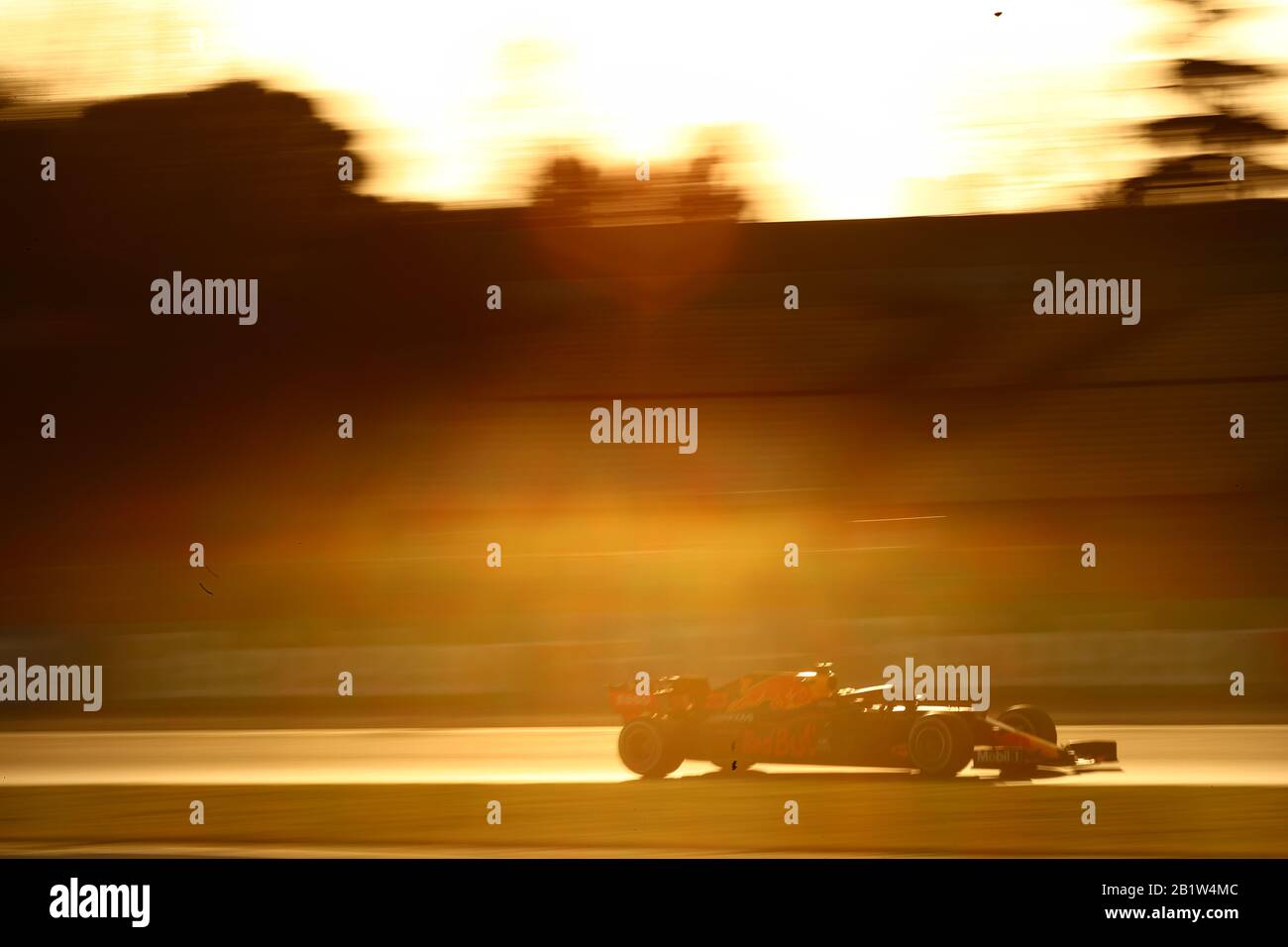 Barcelona, Spanien. Februar 2020. #23 Alexander Albon Aston Martin Red Bull Racing Honda. Formel-1-Weltmeisterschaft 2020, Wintertesttage #2 2020 Barcelona, 26./28. Februar 2020. Kredit: Unabhängige Fotoagentur/Alamy Live News Stockfoto