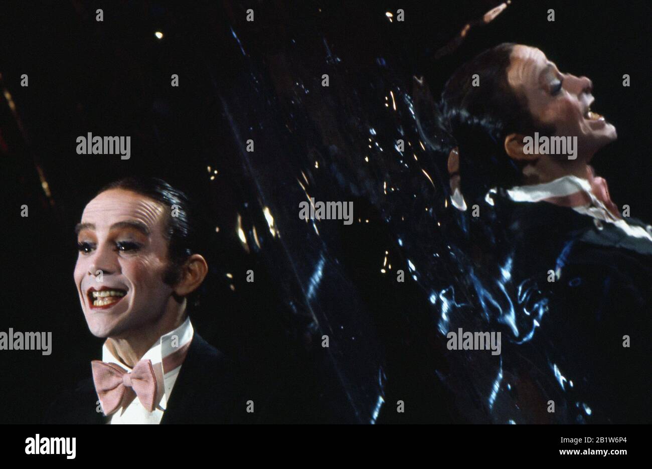 Joel Gray, "Cabaret" (1972) Allied Artists Cinema Publishers Collection File Reference # 33962-255THA Stockfoto