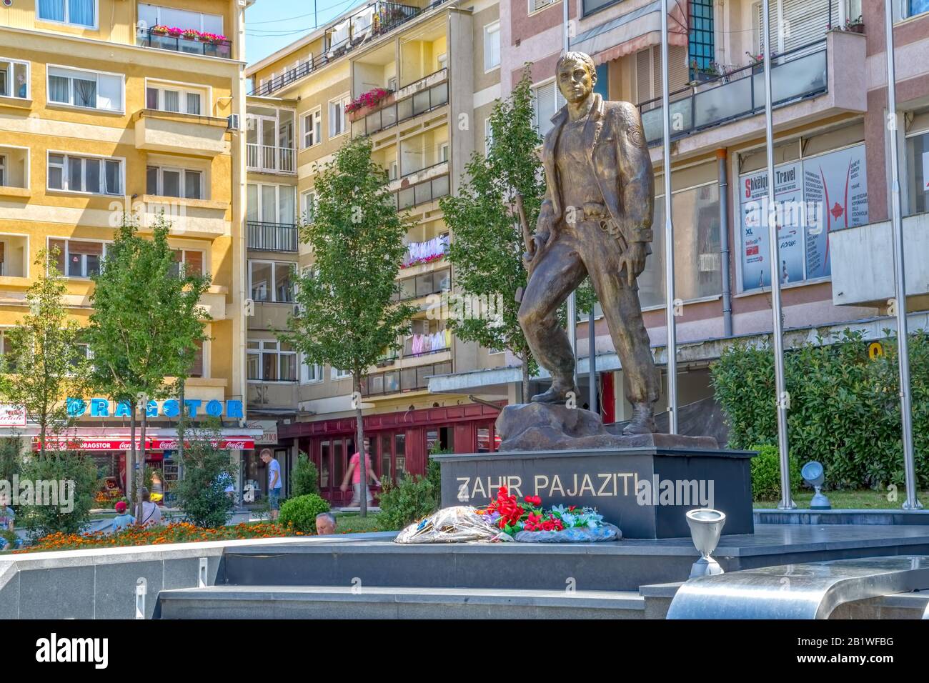 Statue von Zahir Pajaziti in Pristina Stockfoto