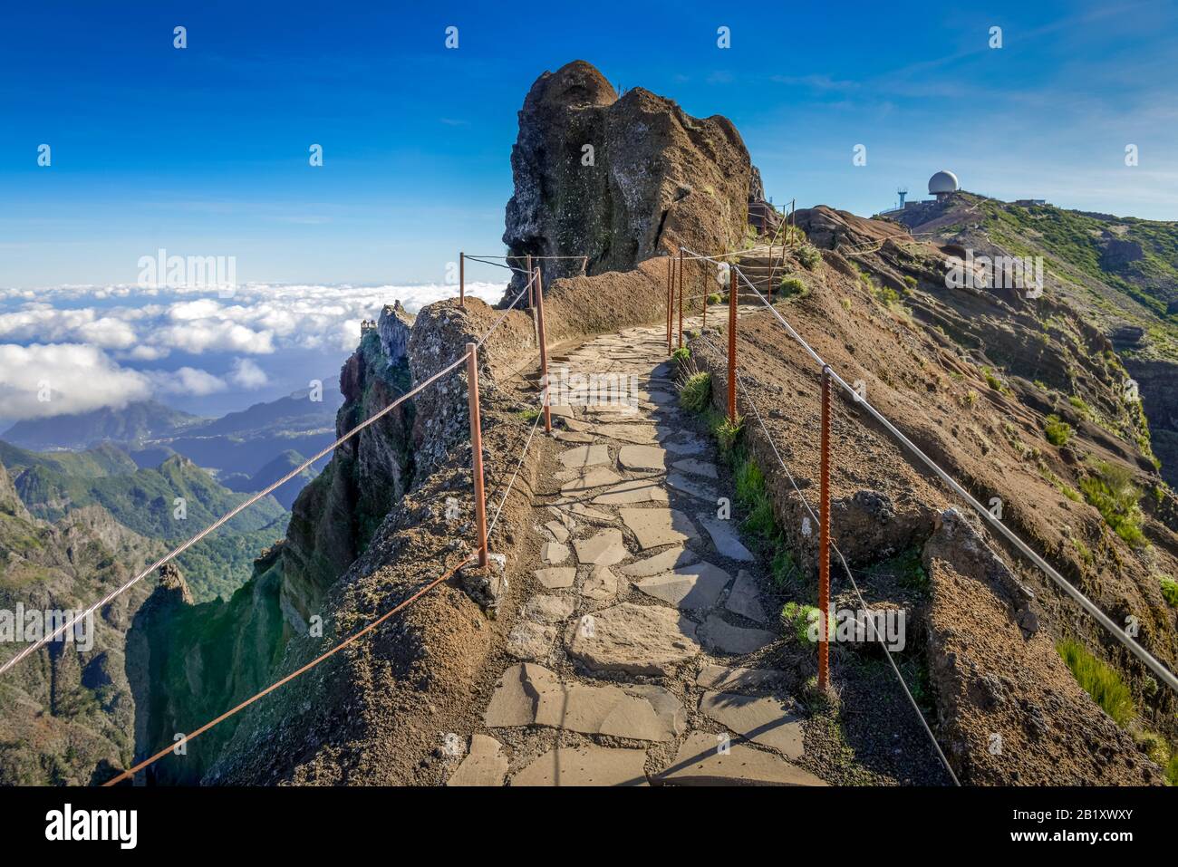 Wanderweg PR1 vom Pico Do Arieiro zum Pico Ruivo, Madeira, Portugal Stockfoto