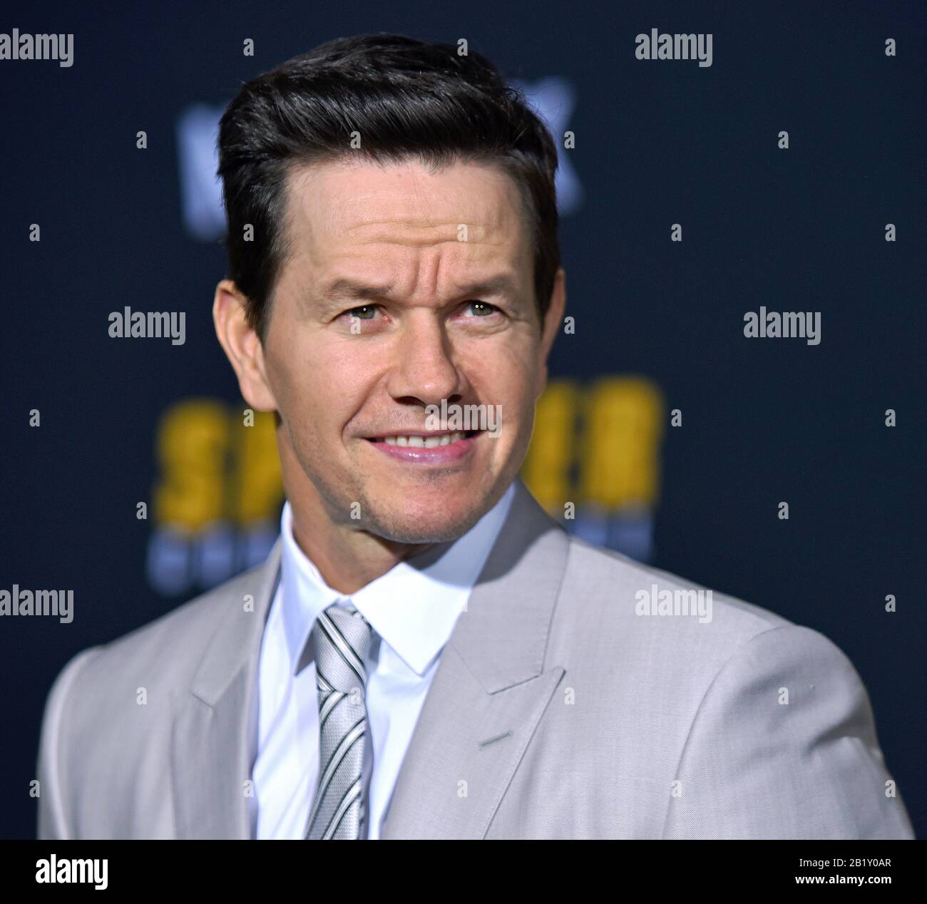 Los Angeles, Vereinigte Staaten. Februar 2020. Mark Wahlberg kommt am Donnerstag, 27. Februar 2020, zur Weltpremiere des "Spenser Confidential" im Regency Village Theatre in Los Angeles, Kalifornien. Foto von Chris Chew/UPI Credit: UPI/Alamy Live News Stockfoto