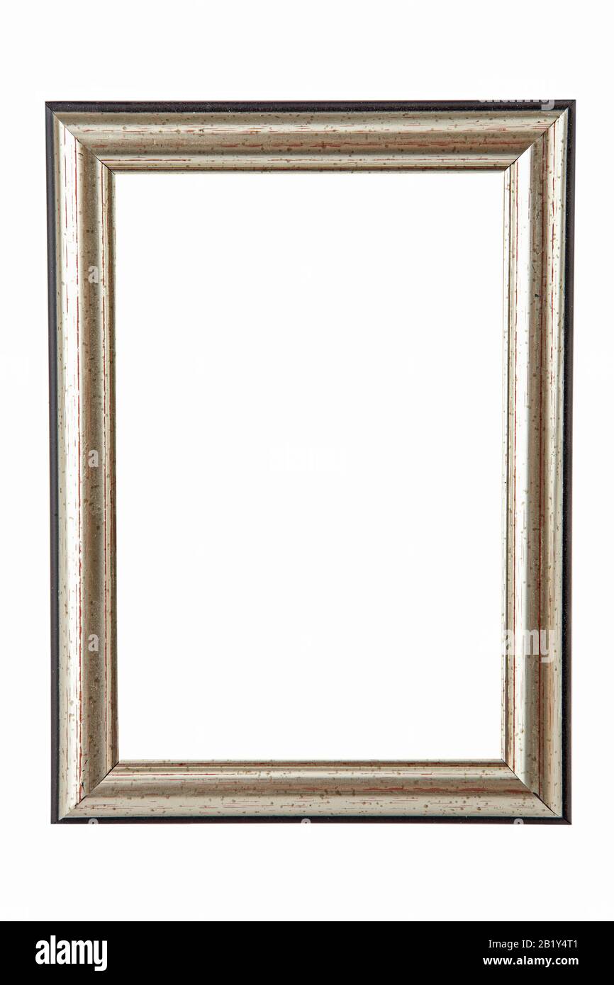 Klassischer silberner Rahmen mit goldenen und roten Tacken auf weißem Hintergrund Stockfoto