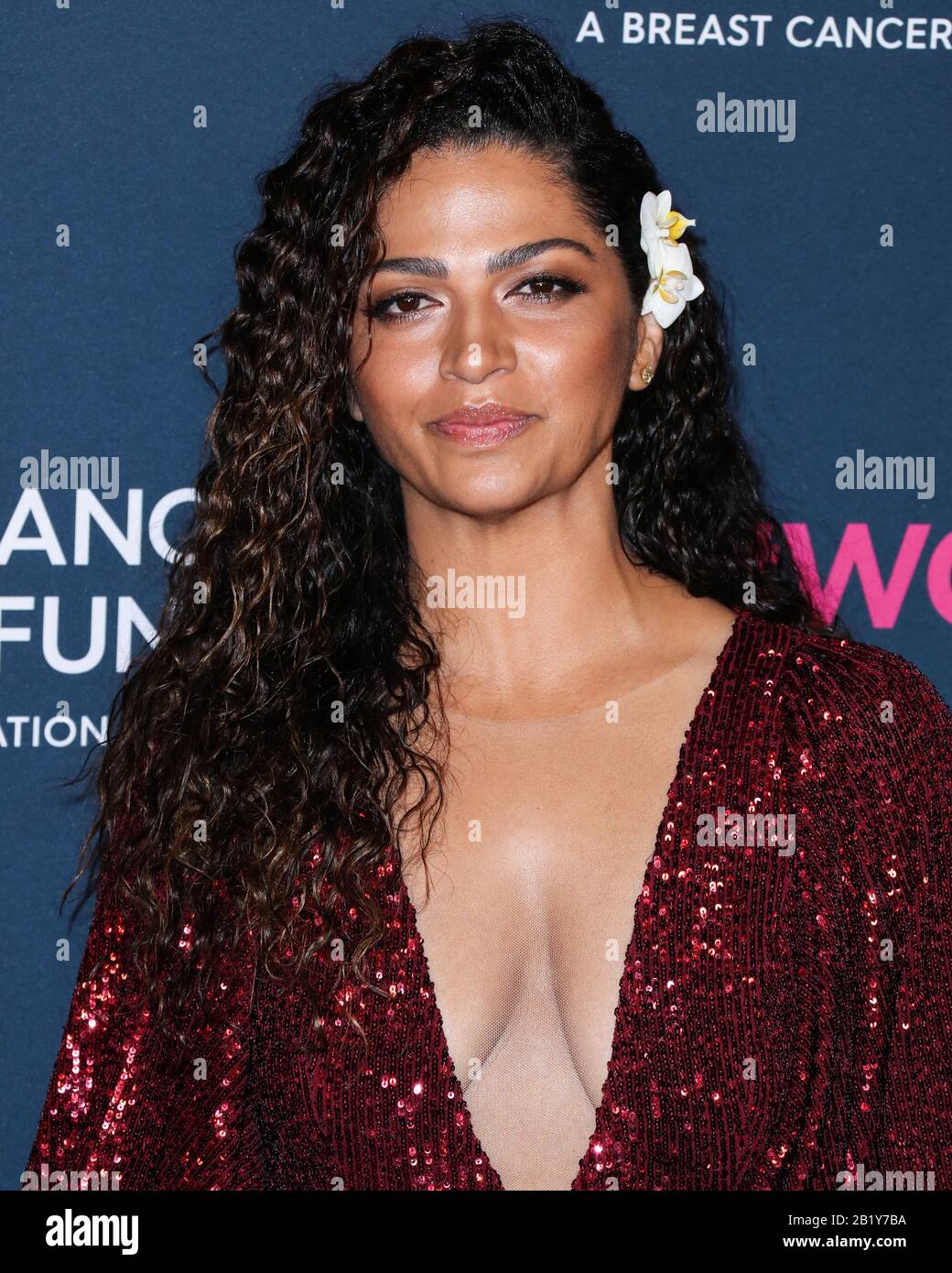 Beverly Hills, Vereinigte Staaten. Februar 2020. Beverly HILLS, LOS ANGELES, KALIFORNIEN, USA - 27. FEBRUAR: Model Camila Alves McConaughey kommt am 27. Februar 2020 in Beverly Hills, Los Angeles, Kalifornien, USA, in den Frauenkrebs-Forschungsfonds Zu Einem Unvergesslichen Abendvorteil Gala 2020, das in Beverly Wilshire, EINEM Four Seasons Hotel, veranstaltet wird. (Foto von Xavier Collin/Image Press Agency) Credit: Image Press Agency/Alamy Live News Stockfoto