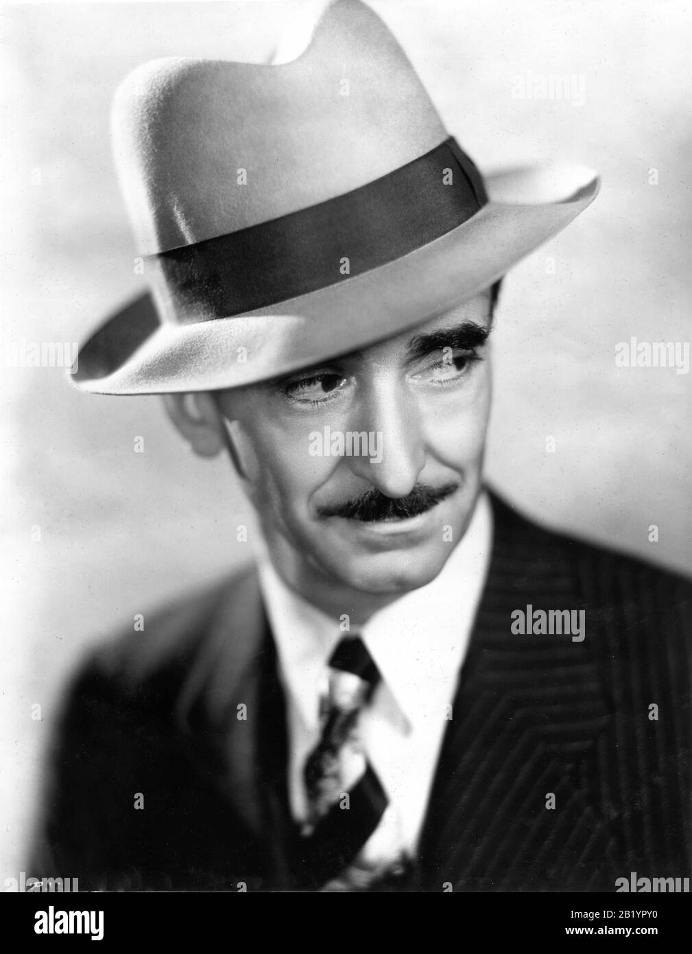 Osgood PERKINS als Johnny Lovo Publicity Portrait für SCARFACE 1932 Regisseure HOWARD HAWKS und RICHARD ROSSON Roman Armitage Trail Screen Story Ben Hecht Produzent Howard Hughes The Caddo Company/United Artists Stockfoto