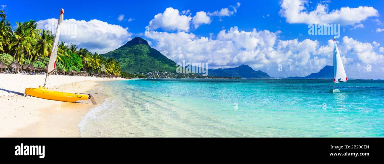 Die besten Strände der Insel Mauritiius - Flic en Flac mit tollen Resorts und Wassersportaktivitäten Stockfoto