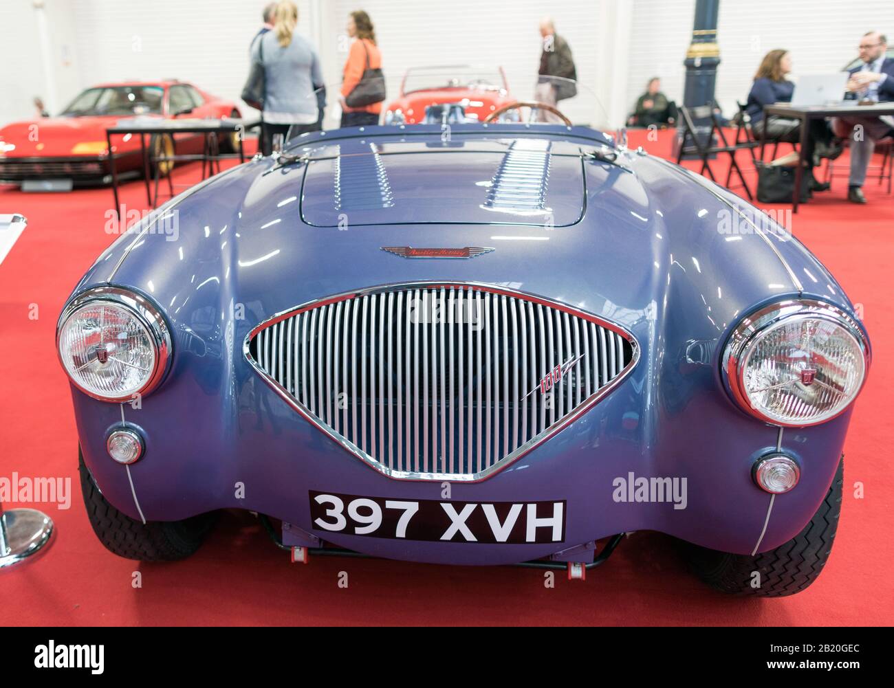 Ein Austin Healey 100 Racer Auf Der Classic Car Show London 2020 Stockfoto
