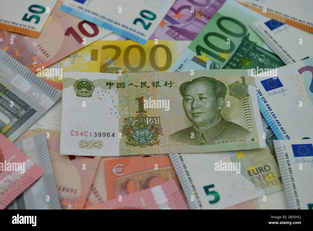 1 Yuan, Euroheine Stockfoto