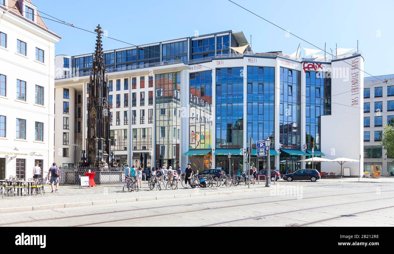 Cholera Brunnen Und Felix Das Wohnhaus Sophienstrasse Dresden Sachsen Deutschland Stockfotografie Alamy