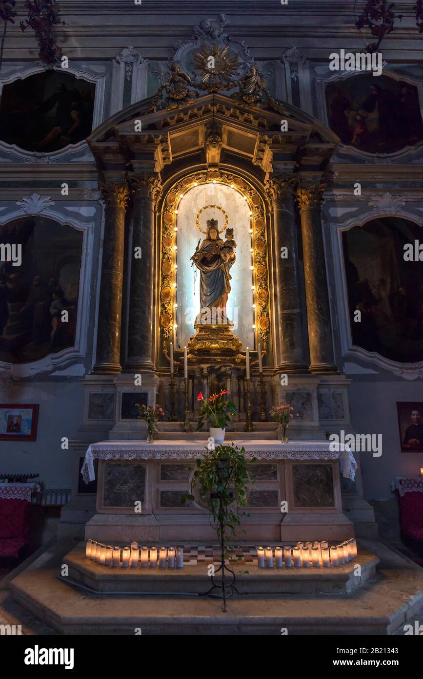 Leuchtender Marienaltar in der Kirche San Francesco di Paola, Venedig, Venetien, Italien Stockfoto