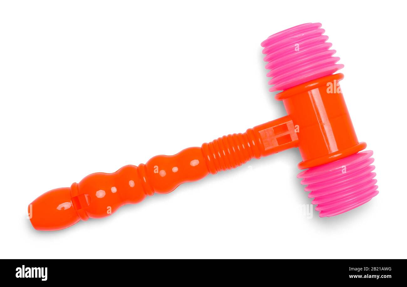 Hammer aus Spielzeugkunststoff Isoliert auf weißem Hintergrund. Stockfoto