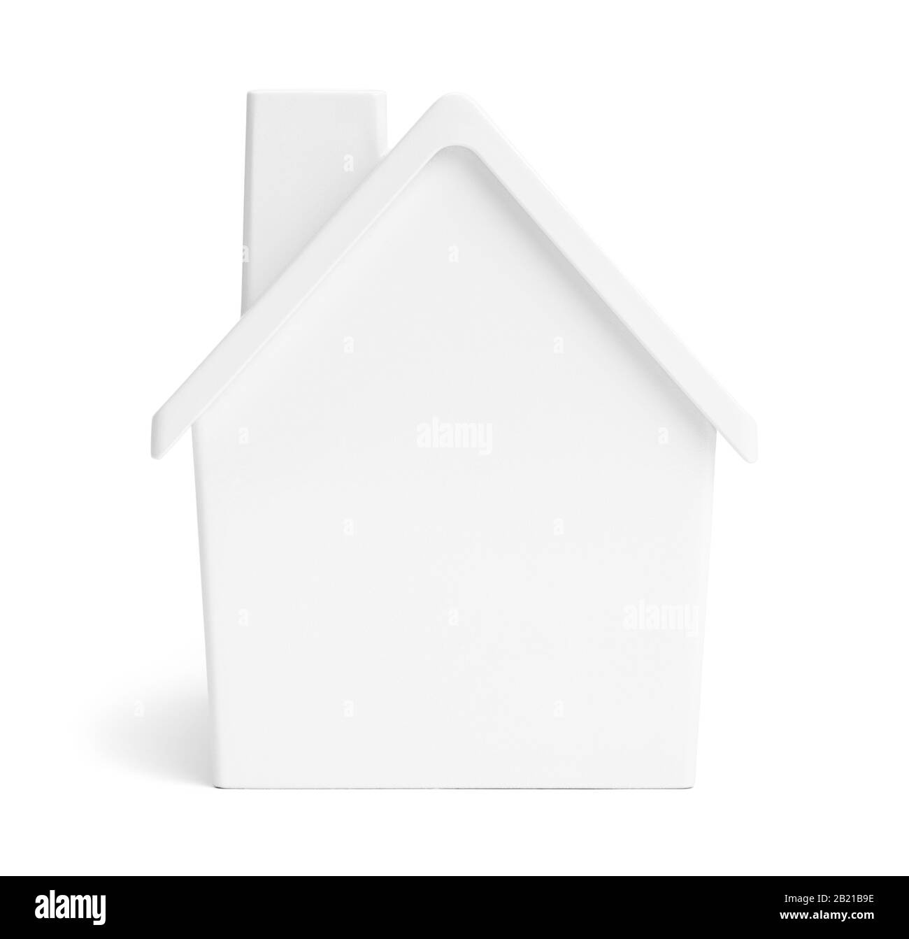 Weißes Modell, Vorderansicht des Hauses Isoliert auf weißem Hintergrund. Stockfoto