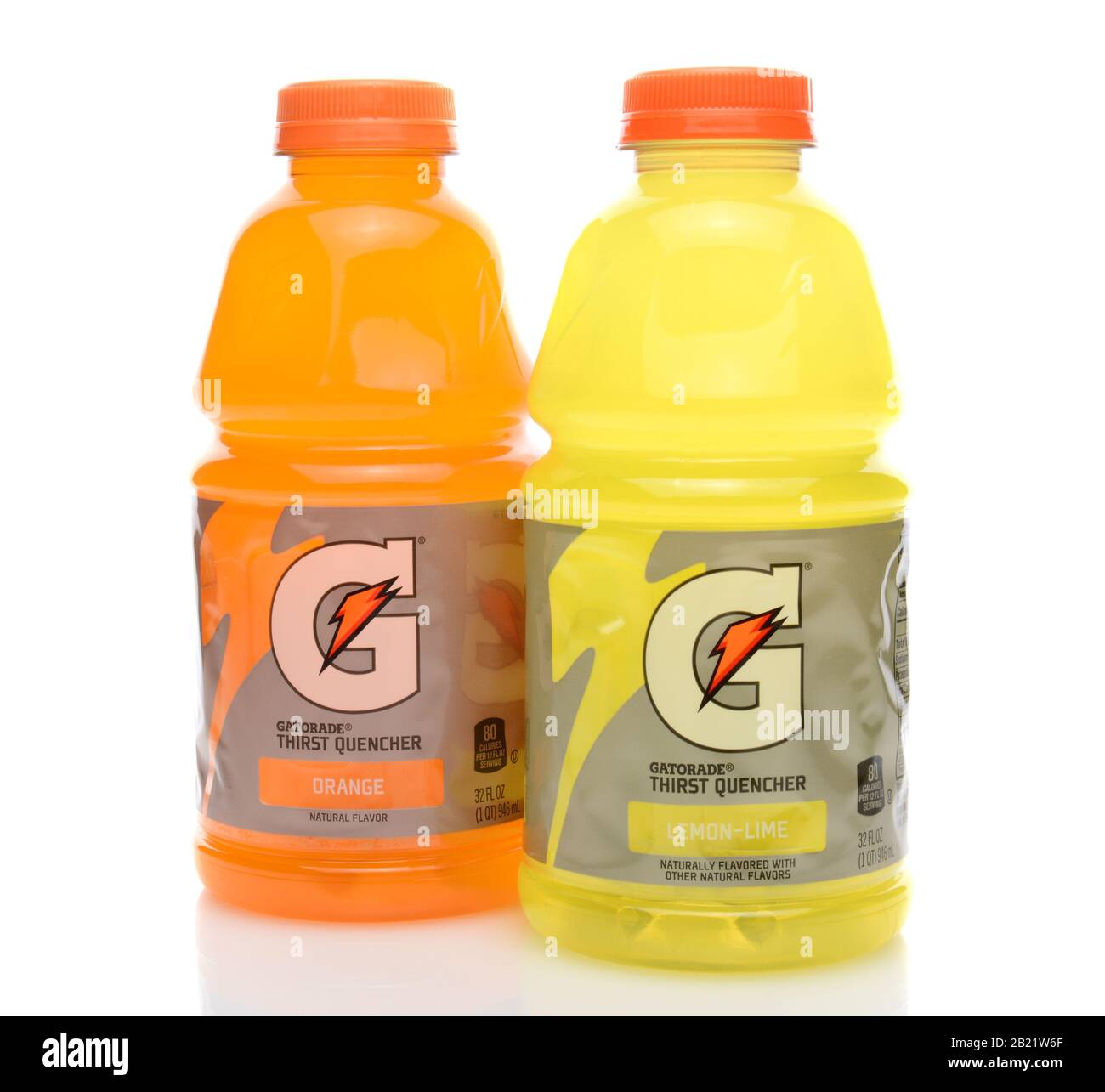 Irvine, CA - 22. SEPTEMBER 2014: Zwei Flaschen Gatorade Durstlöscher. Das Getränk wurde erstmals 1965 von einem Forscherteam der Univers entwickelt Stockfoto