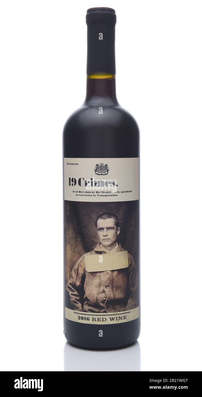 Irvine, CA - 8. NOVEMBER 2017: 19 Verbrechen Rotwein. Die Marke wird von Baileys aus Glenrowan Wines of South Eastern Australia produziert. Stockfoto