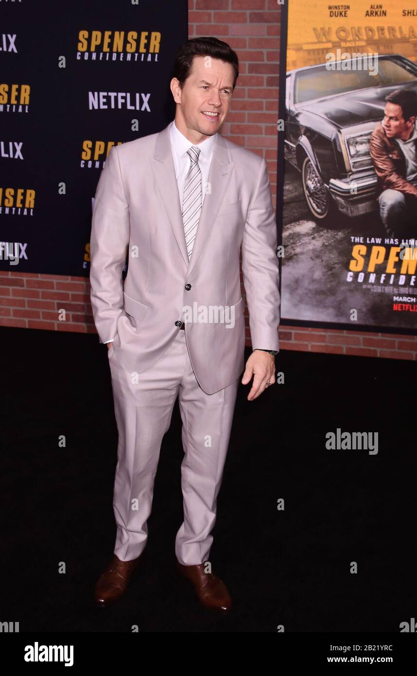 Westwood, CA - 27. FEBRUAR: Mark Wahlberg besucht die Premiere von Netflix "Spenser Confidential" im Regency Village Theatre am 27. Februar 2020 in Westwood, Kalifornien. Stockfoto