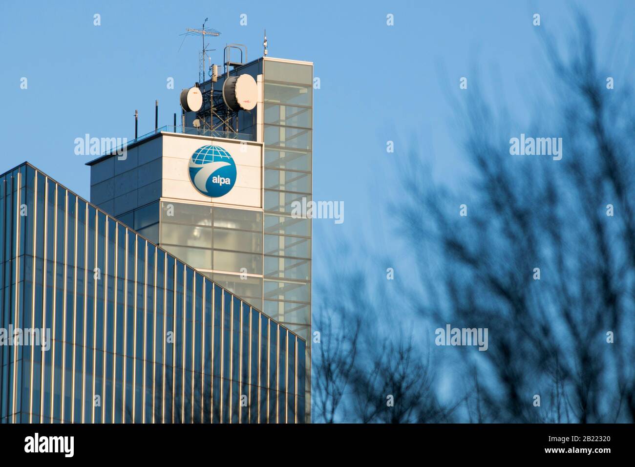 Ein Logo außerhalb des Hauptquartiers der Air Line Pilots Association (ALPA) in Tysons, Virginia, am 23. Februar 2020. Stockfoto
