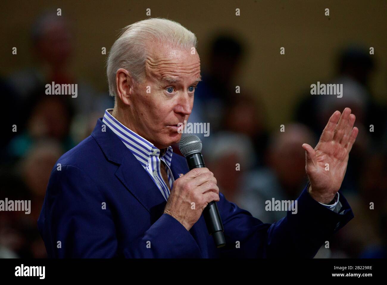 Spartansburg, Vereinigte Staaten. Februar 2020. Der ehemalige Vizepräsident der Vereinigten Staaten und der demokratische Nominierungshoffnung Joe Biden Kampagnen am Wofford College am Vorabend der South Carolina Primary 2020 in Spartanburg. Credit: Sopa Images Limited/Alamy Live News Stockfoto