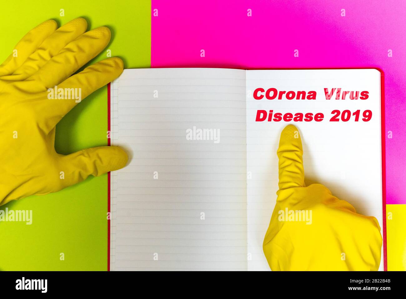 Beschriftung in Notepad: Corona-Virus-Krankheit 2019 . Gesundheitswesen und medizinisches Konzept. Stockfoto