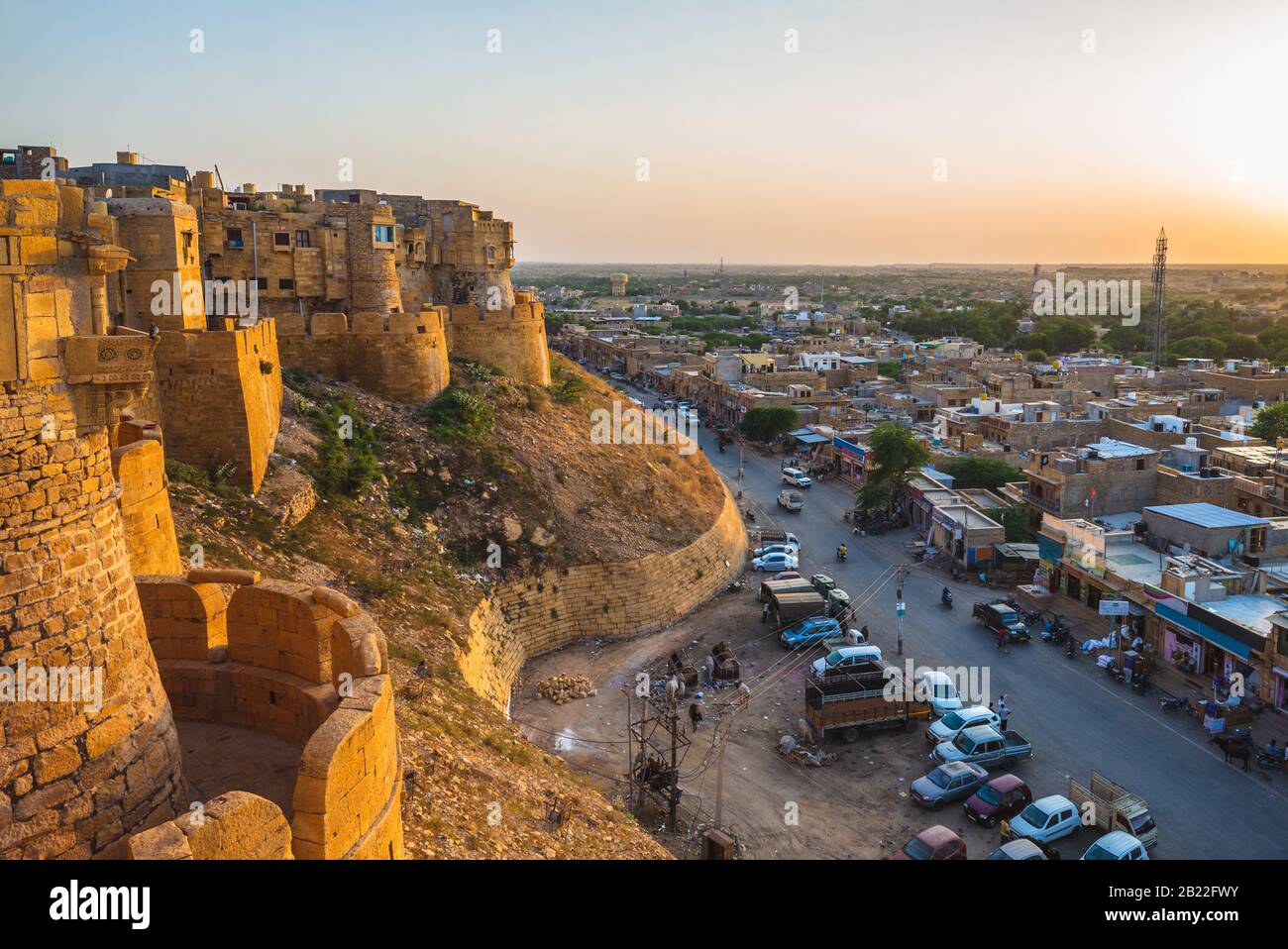 Blick auf die stadt mit Jaisalmer Fort in Rajasthan, Indien Stockfoto