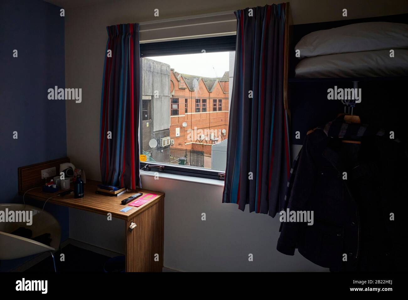 Travelodge Moor Street Birmingham Zimmernummer 214 mit Blick aus dem Fenster Stockfoto