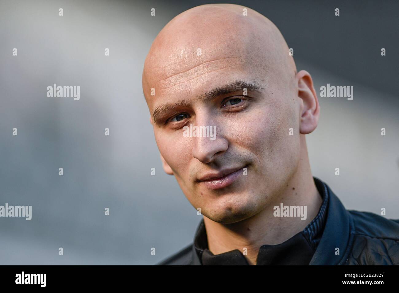 Newcastle UPON TYNE, ENGLAND - 29. FEBRUAR Jonjo Shelvey (8) von Newcastle United vor dem Premier-League-Spiel zwischen Newcastle United und Burnley im St. James's Park, Newcastle am Samstag, 29. Februar 2020. (Kredit: IAM Burn / MI News) Foto darf nur für redaktionelle Zwecke in Zeitungen und/oder Zeitschriften verwendet werden, Lizenz für kommerzielle Nutzung erforderlich Kredit: MI News & Sport /Alamy Live News Stockfoto