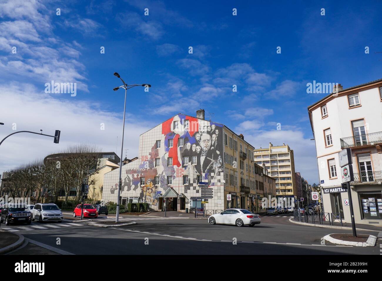 Ein riesiges Fresko ist eine Hommage an Alphonse de Lamartine, Mâcon, Saône et Loiré, Frankreich Stockfoto