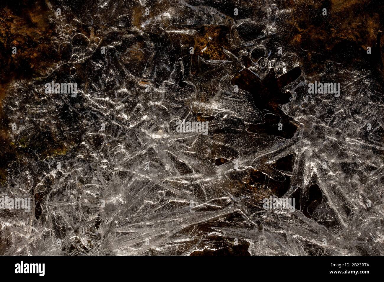 Detail Eis an einem eisigen Fluss, Winter Stockfoto