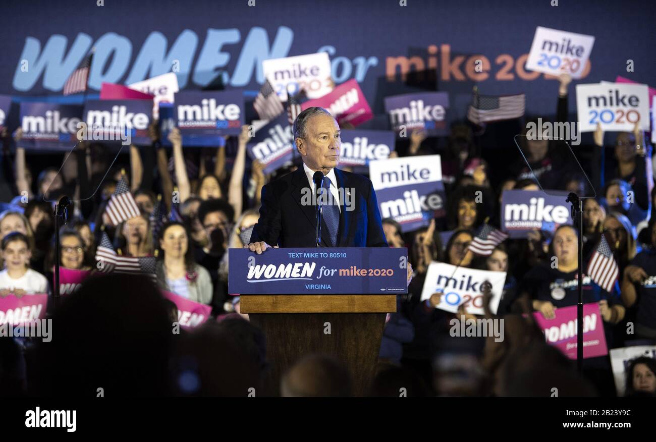 Virginia, USA. Februar 2020. Der demokratische Präsidentschaftskandidat Mike Bloomberg spricht bei einer Wahlkampfveranstaltung in McClean, Virginia am Samstag, 29. Februar 2020. Foto von Kevin Dietsch/UPI Credit: UPI/Alamy Live News Stockfoto