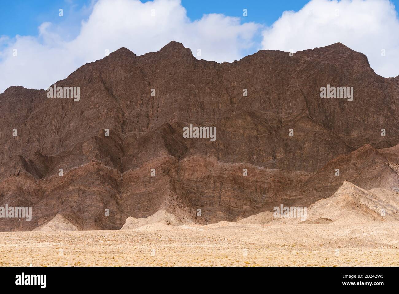 Karge Berge in der felsigen Wüstenlandschaft Stockfoto