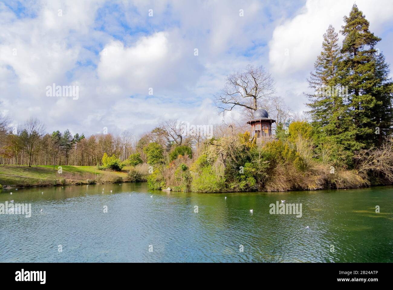 Landschaft des boulogne mit einem See, Paris, Frankreich Stockfoto