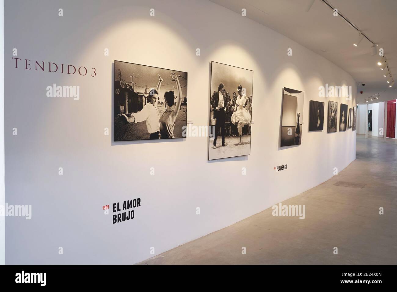 Fotoausstellung des spanischen Kinoregisseurs und Fotografen Carlos Saura im neuen Kulturzentrum von La Malagueta. Málaga, Spanien. Stockfoto