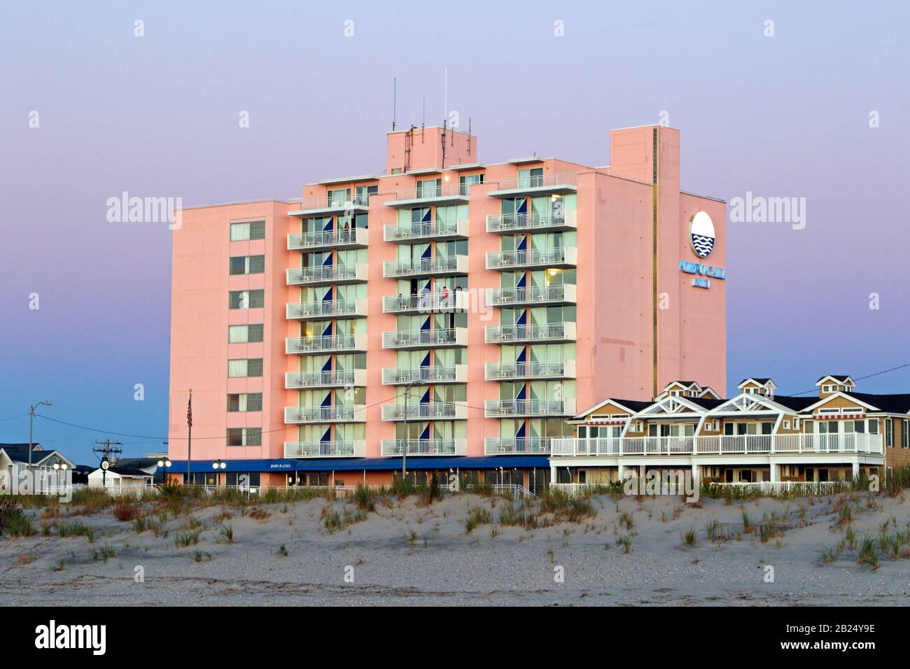 Das Port-O-Call Hotel ist ein Hotel am Meer in Ocean City, New Jersey, USA Stockfoto