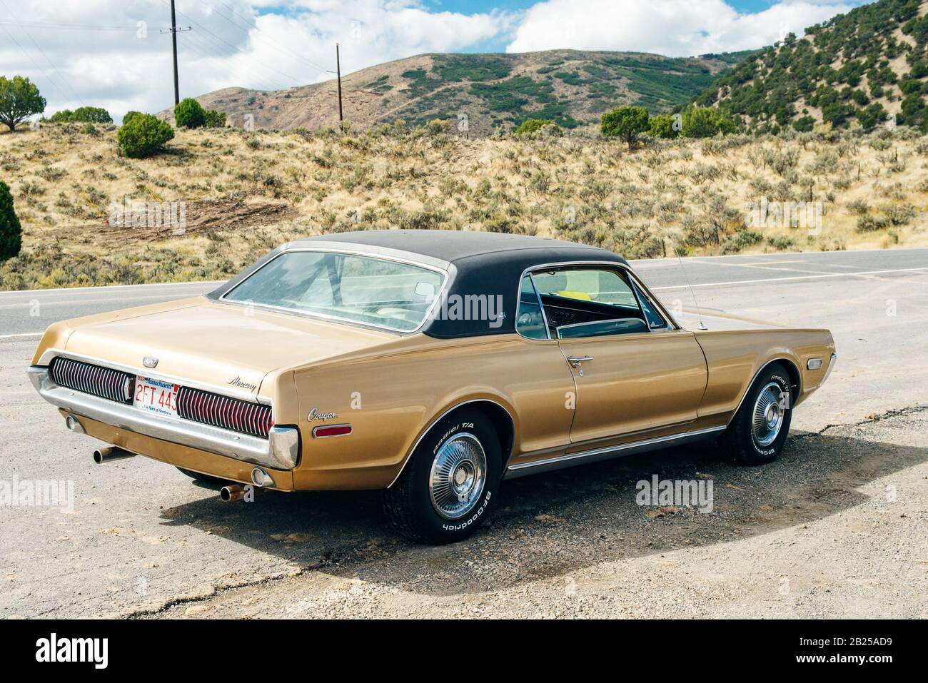 Nevada, USA - September 2019 Cougar Quecksilber alter Retro-Wagen Stockfoto