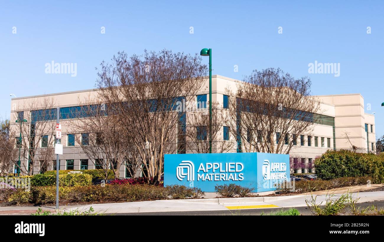 Februar 2020 Santa Clara/CA/USA - Sitz Für Angewandte Materialien im Silicon Valley; Applied Materials, Inc. Ist ein amerikanisches Unternehmen, das i betreibt Stockfoto