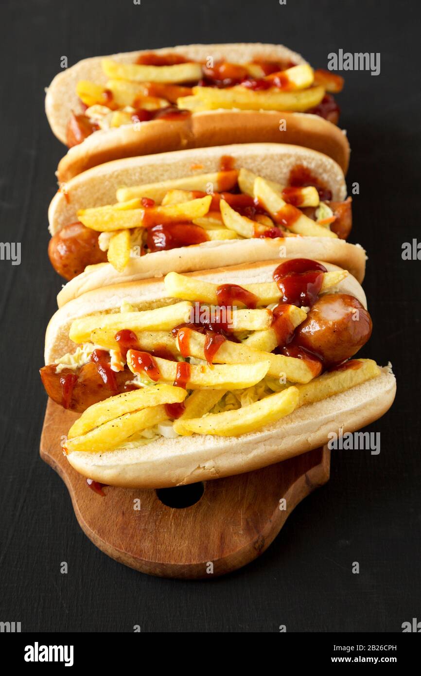 Polish sausage hot dog Fotos und Bildmaterial in hoher Auflösung Alamy