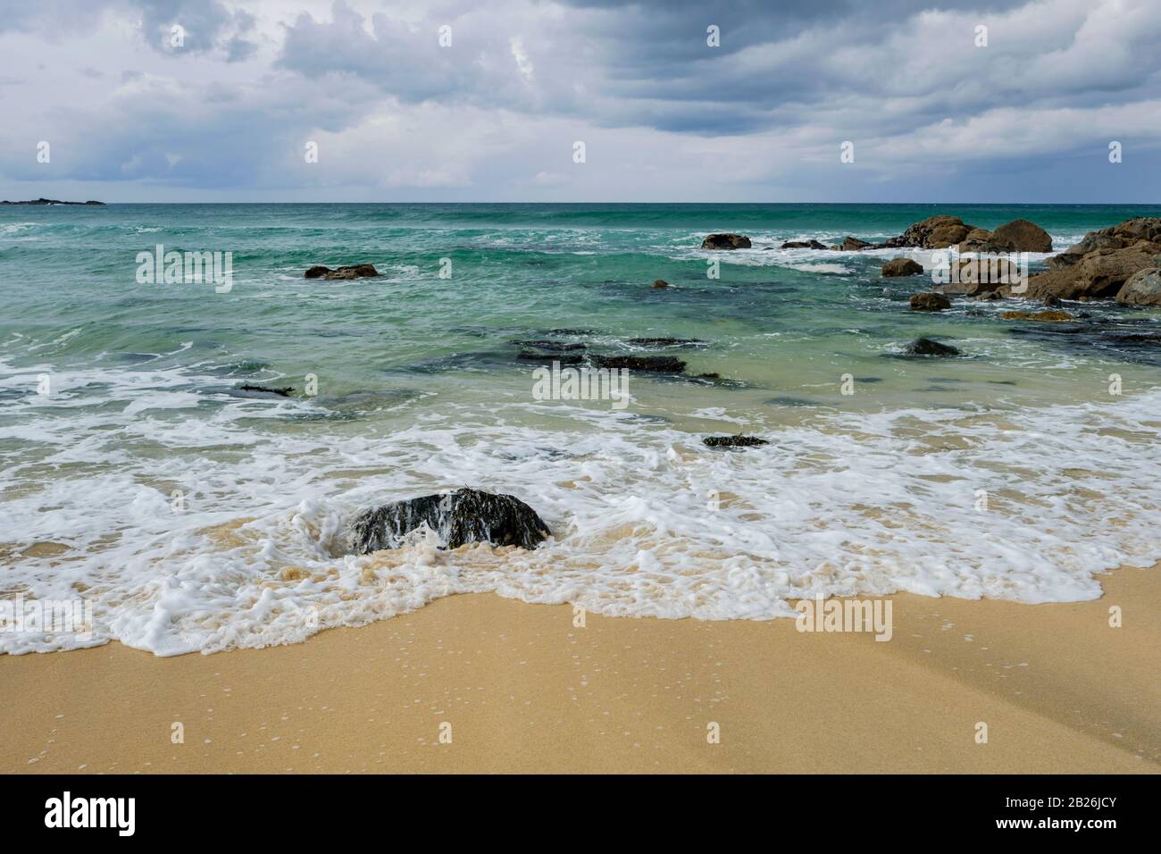 Porthmeor Beach St Ives, Cornwall, Surfstrand, künstlerische Cornwall, Cornwall Farben, Meer, Sand, Felsen, Surfen, Urlaubsziel, UK Reise, Stockfoto