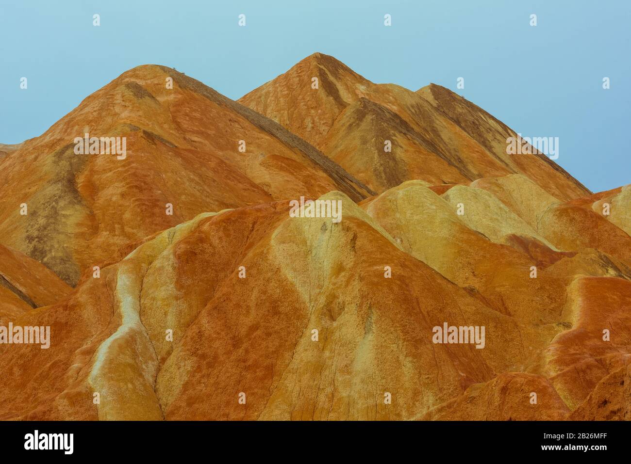 Blick auf die Rainbow Mountains im Zhangye Danxia Landform Geological Park Stockfoto