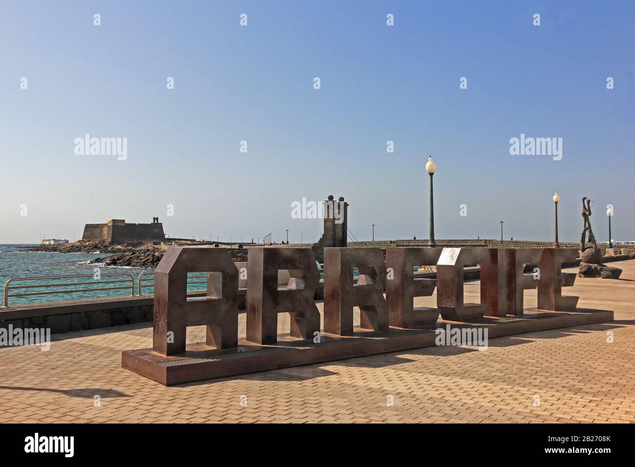 Großes Arrecife Schild an der Avenida La Marina, Arrecife, Lanzarote Stockfoto