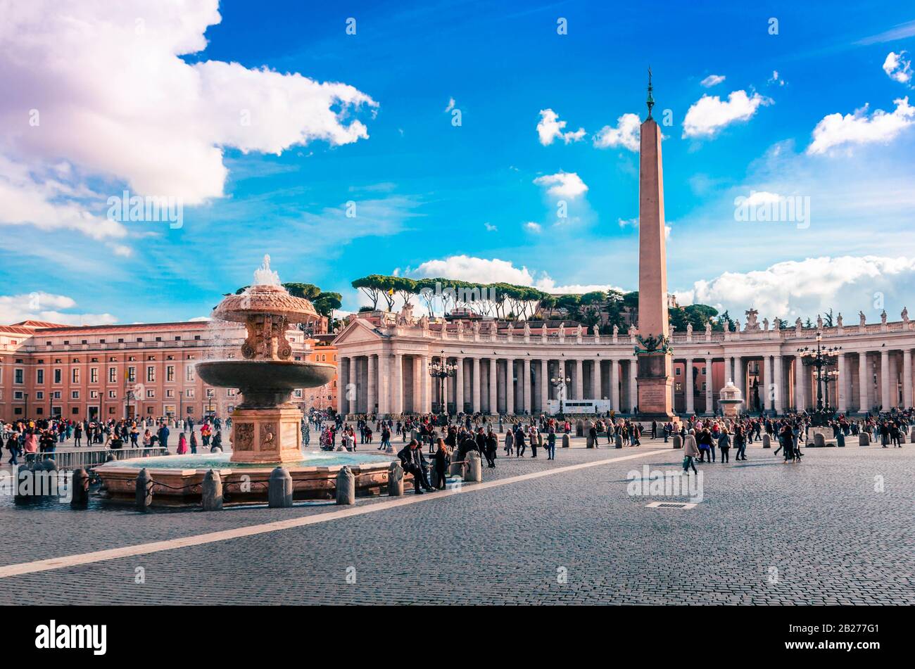 ROM Italien, Petersdom und Platz in Vatikanstadt. Stockfoto