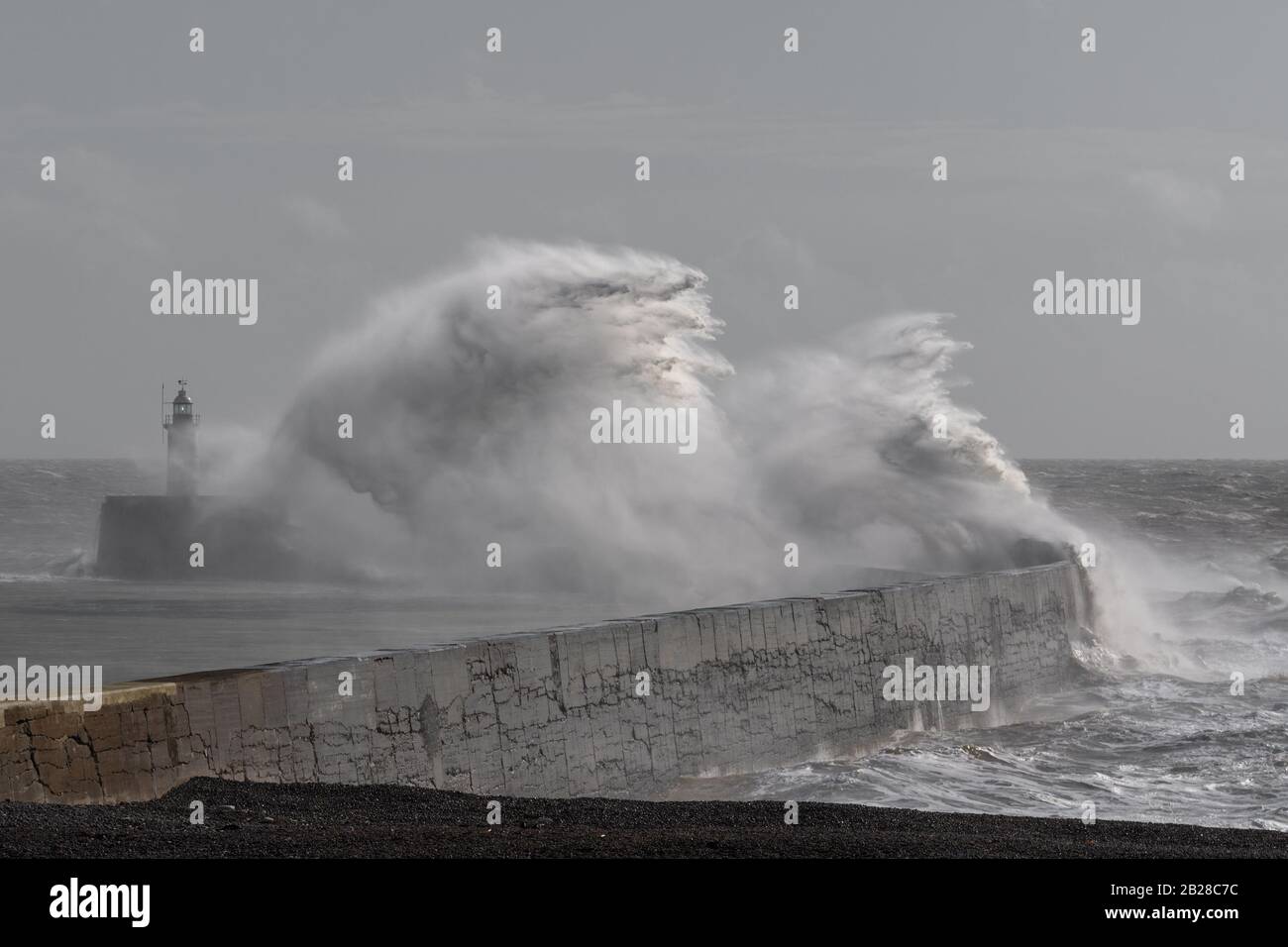 Newhaven, East Sussex am 29. Februar 2020. Storm Jorge streikt England mit hohen Winden und Regen. Stockfoto
