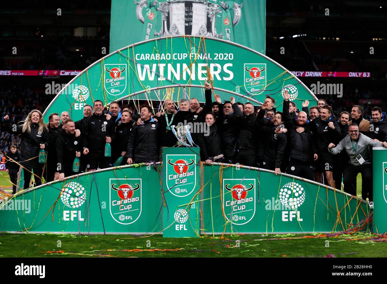 Carabao Cup Trophae Stockfotos Und Bilder Kaufen Alamy