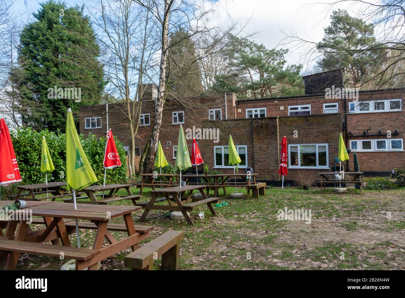 Jugendherberge in Holmbury St Mary in den Surrey Hills, YHA Accommodation, Großbritannien Stockfoto