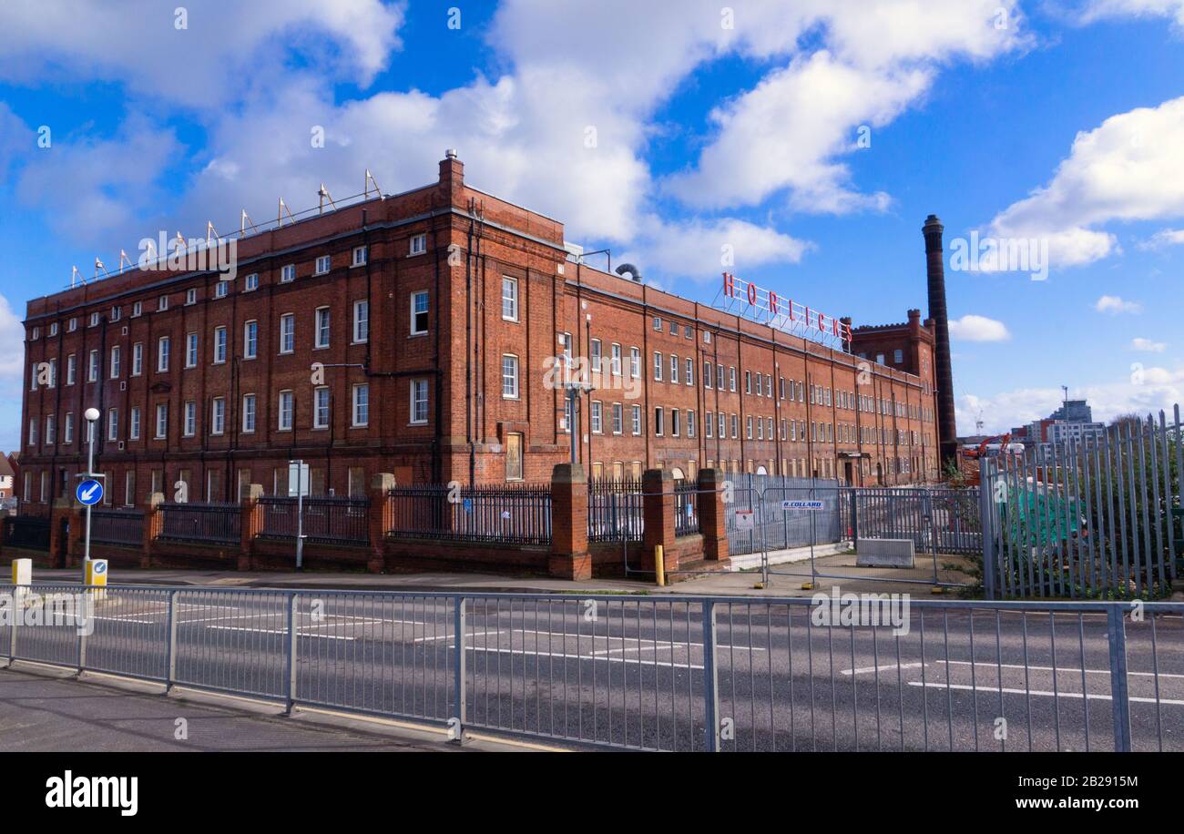 Die Horlicks Factory, Slough, Berkshire, Großbritannien (ganzes Gebäude), wurde 2018 von Berkley Homes gekauft. Stockfoto