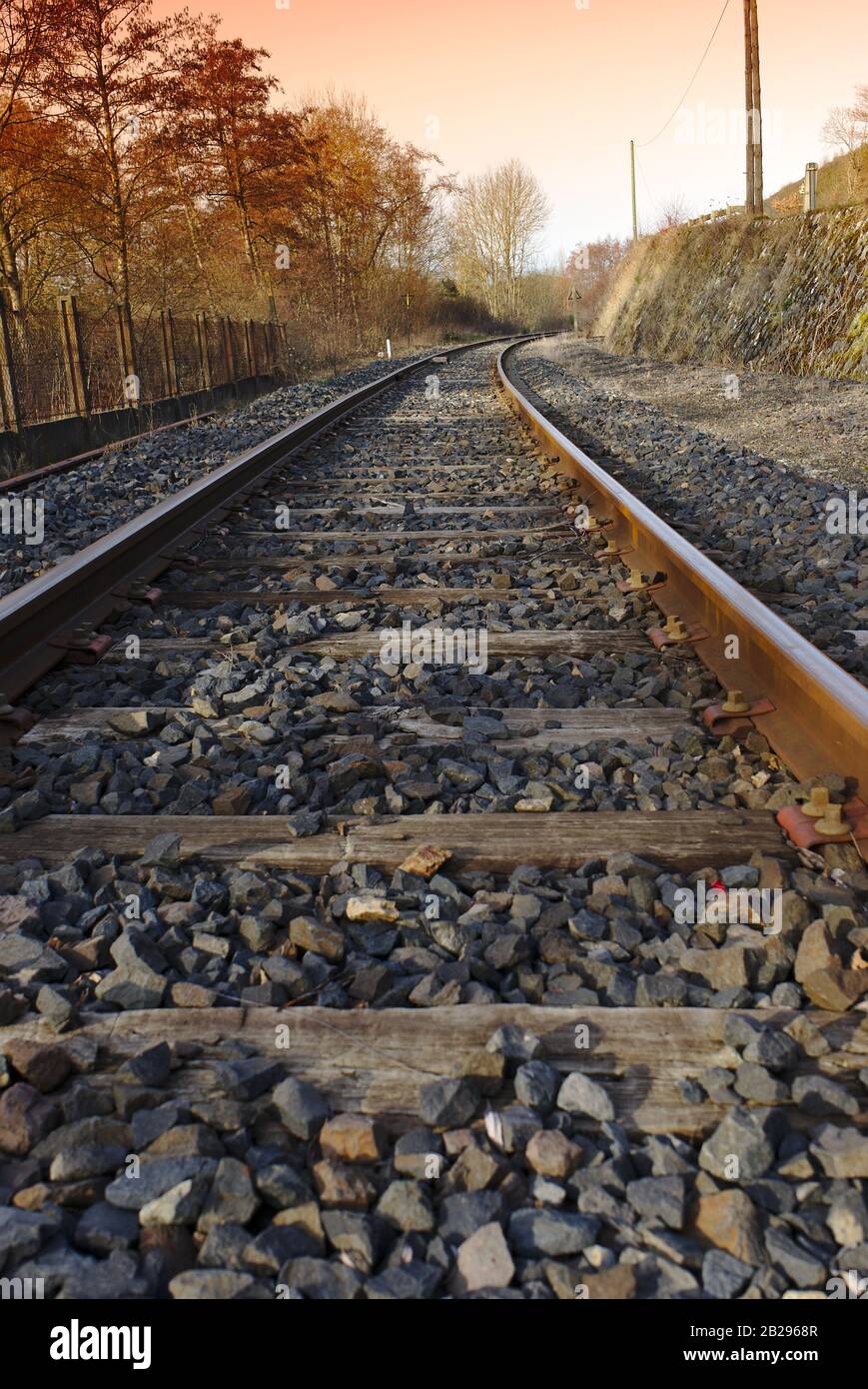 Bahngleise perspektivisch aufgegeben Stockfoto