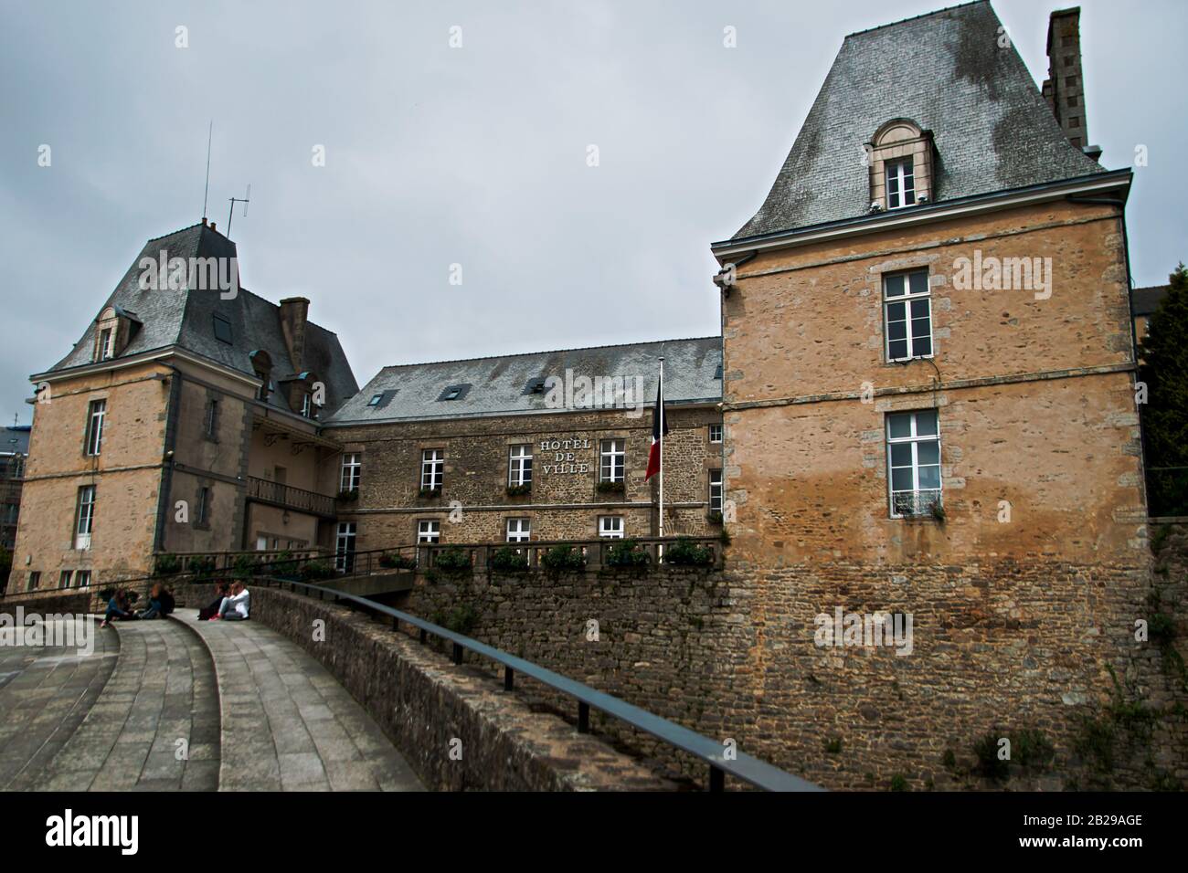 Hotel de Ville (Rathaus), Dinan, Bretagne, Frankreich Stockfoto