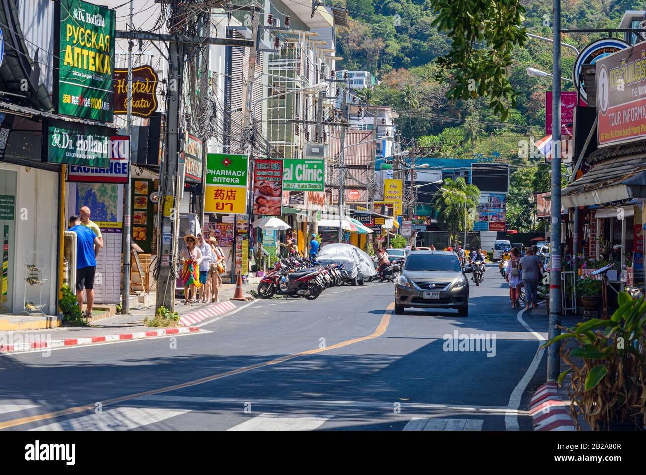 Verkehr auf der Straße, Kata, Thailand Stockfoto