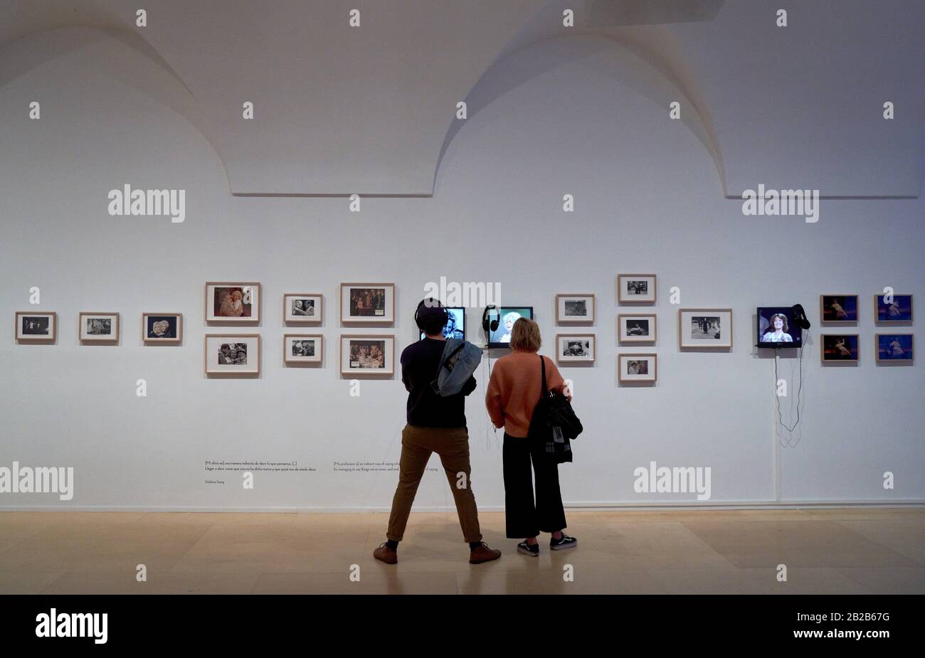 Defiant Muses, Delphine Seyrig und die Feministischen Videokollektive in Frankreich in den 1970er und 1980er Jahren, Ausstellung im Reina Sofía Museum, Madrid, Stockfoto