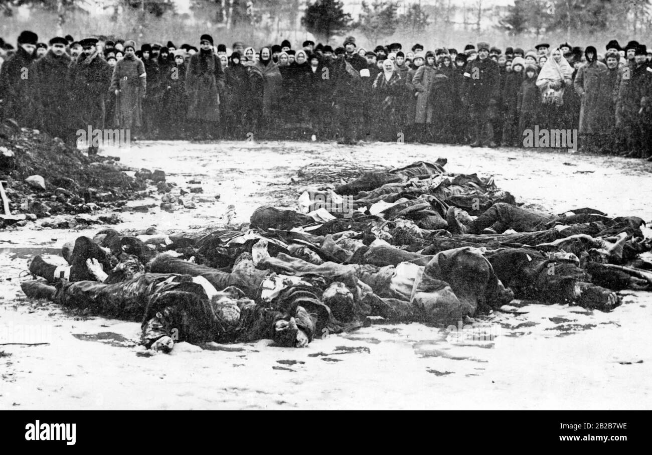 Massaker an der Bevölkerung im estländischen Wesenberg (Rakvere) durch die Rote Armee im Zuge des Estnischen Unabhängigkeitskrieges. Stockfoto